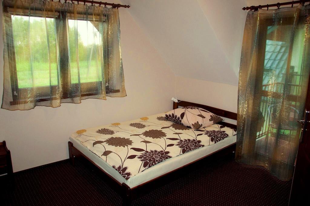 Dwor Na Otulinie Villa Bialowieza Room photo